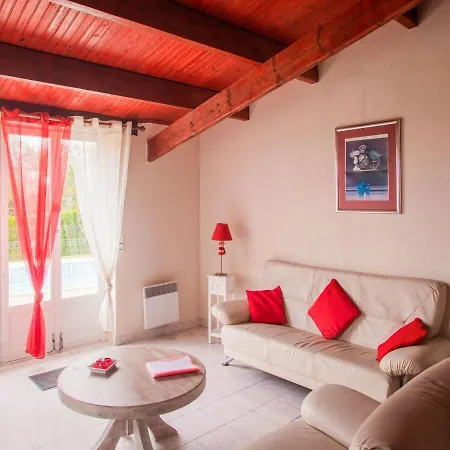 Holiday home Elegant Near Les Eyzies De Tayac Meyrals