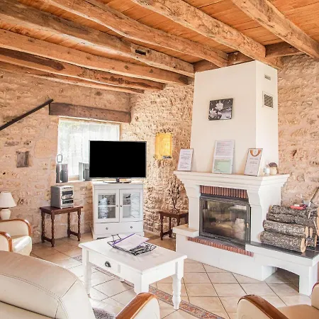 Elegant Near Les Eyzies De Tayac Holiday home