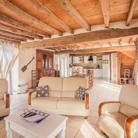 Holiday home Elegant Near Les Eyzies De Tayac Meyrals