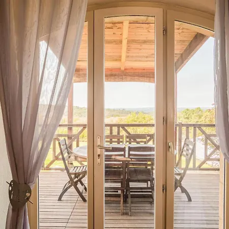 Elegant Near Les Eyzies De Tayac Holiday home *