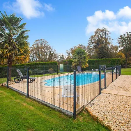 Holiday home Elegant Near Les Eyzies De Tayac