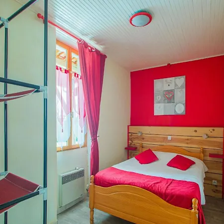 Elegant Near Les Eyzies De Tayac Holiday home *
