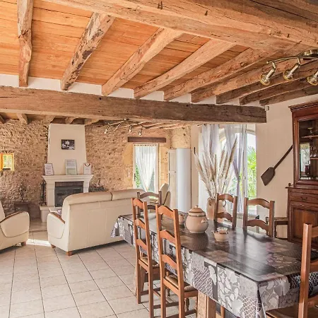 Elegant Near Les Eyzies De Tayac Holiday home Meyrals