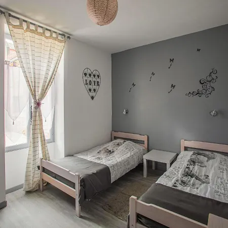 Holiday home Elegant Near Les Eyzies De Tayac *
